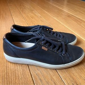 Black Ecco Soft 7 Leather Sneakers excellent condition. Size 40 (9/9.5)